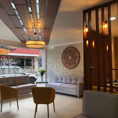 Hotel Makroz Latacunga Ngoại thất bức ảnh