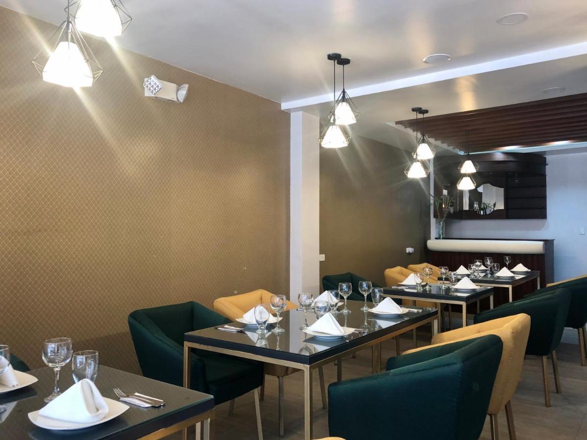 Hotel Makroz Latacunga Ngoại thất bức ảnh