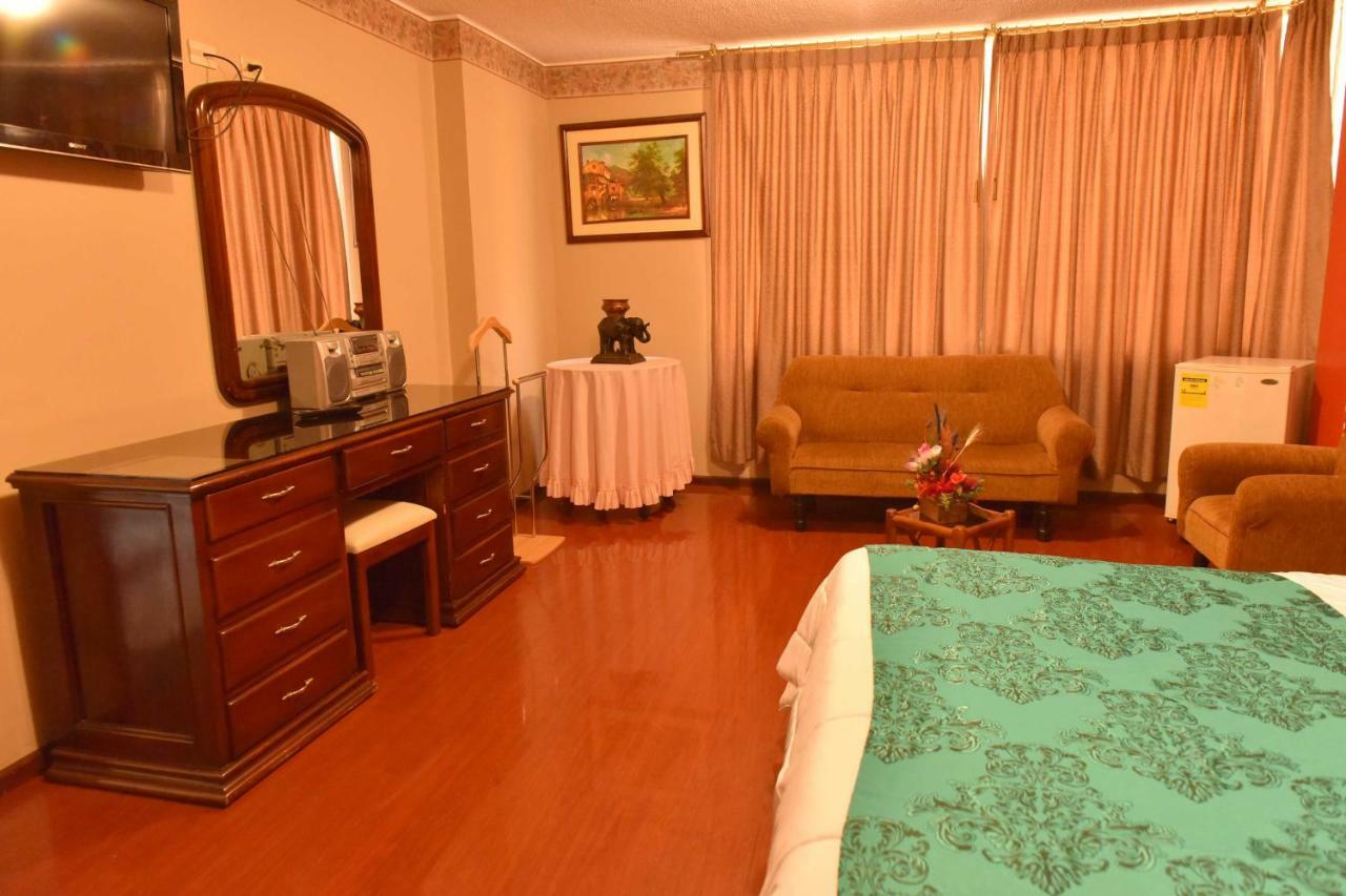 Hotel Makroz Latacunga Ngoại thất bức ảnh