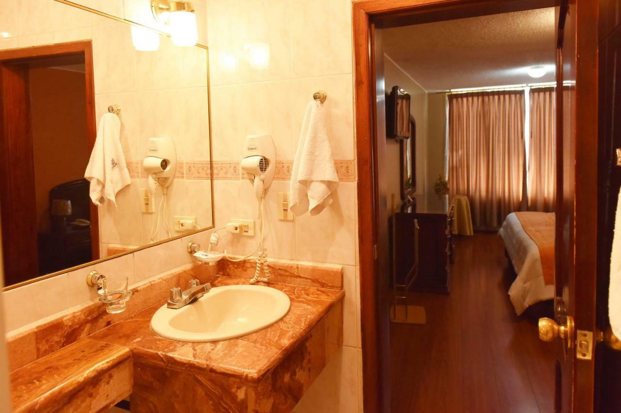 Hotel Makroz Latacunga Ngoại thất bức ảnh