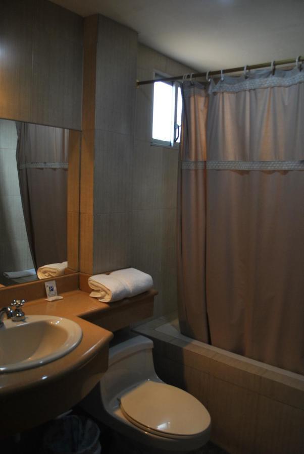Hotel Makroz Latacunga Ngoại thất bức ảnh